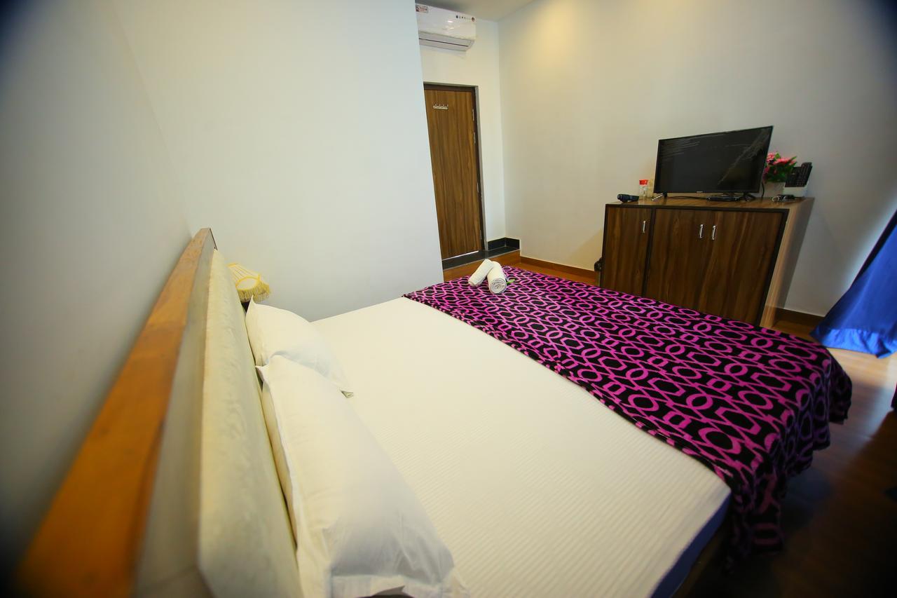 Osakataj Hotel Agra  Exterior photo